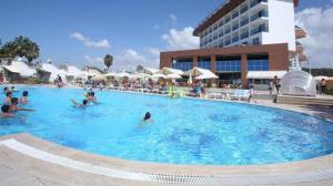 هتل throne beach resort & spa آنتالیا استخر و سونا